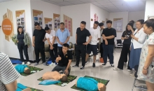 河北晋州市红十字会联合市委社工部开展心肺复苏技能培训活动
