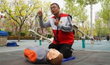 培训超万人 ！“急救地摊”摊主赵孝明：身边真有人用我教的知识救人！